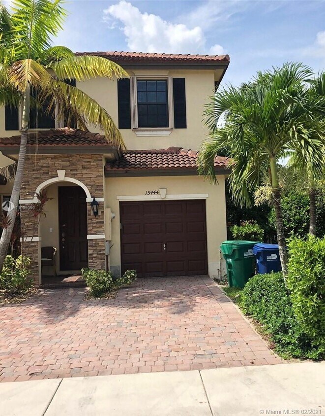 Primary Photo - 15444 SW 119th Terrace