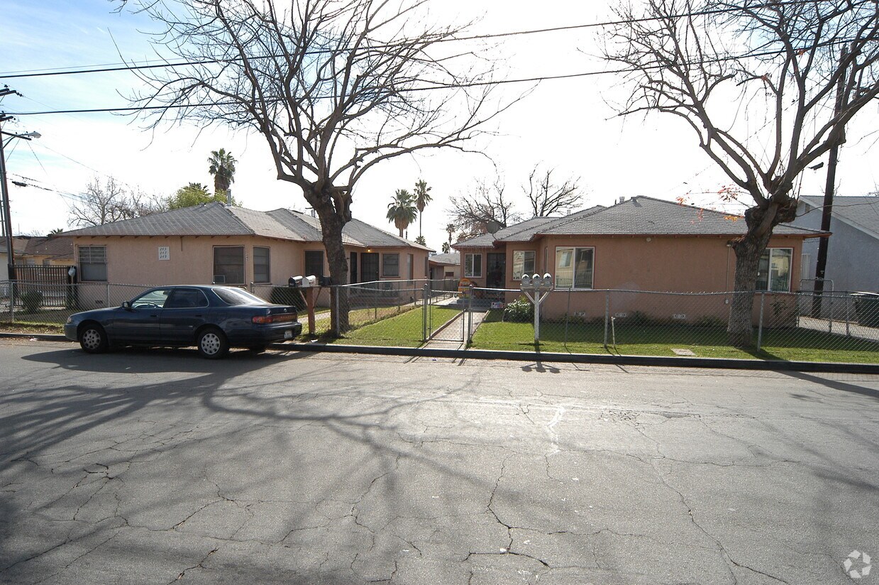 Foto del edificio - 241-247 E 16th St