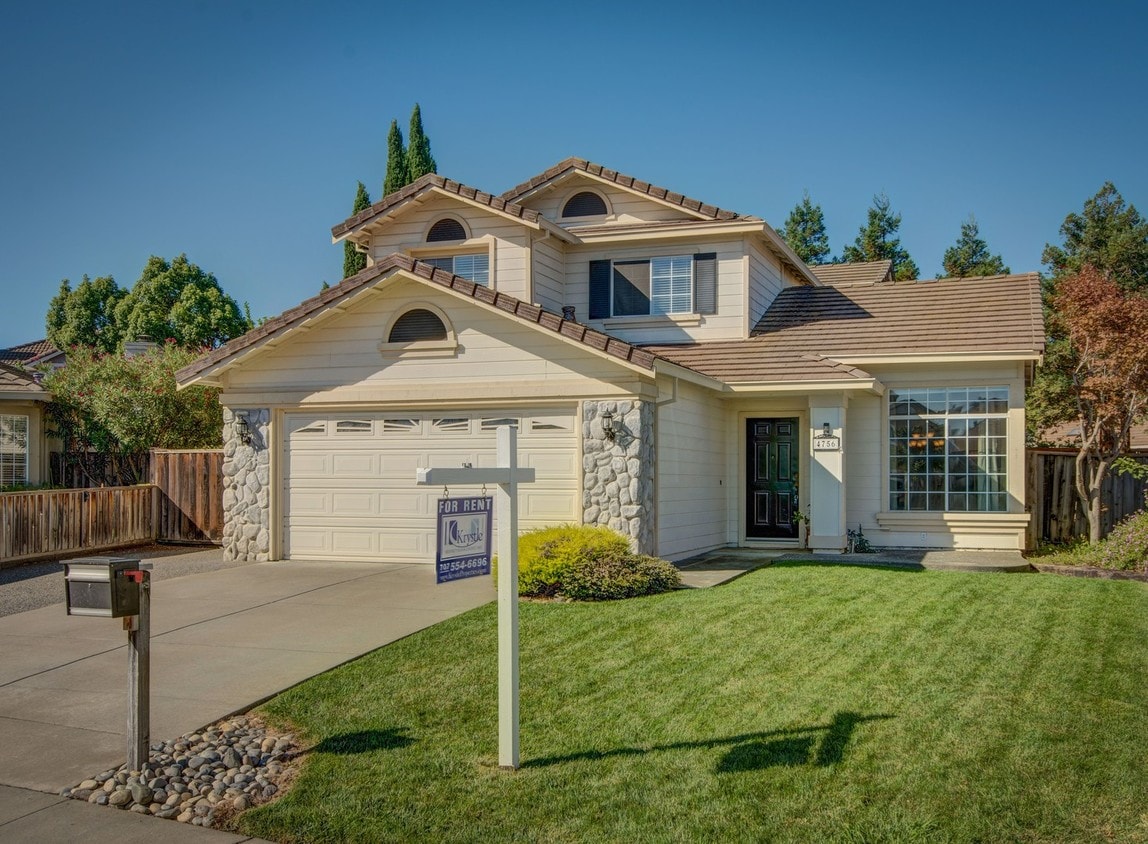 Beautiful & Tranquil Fairfield Home House Rental in Fairfield, CA