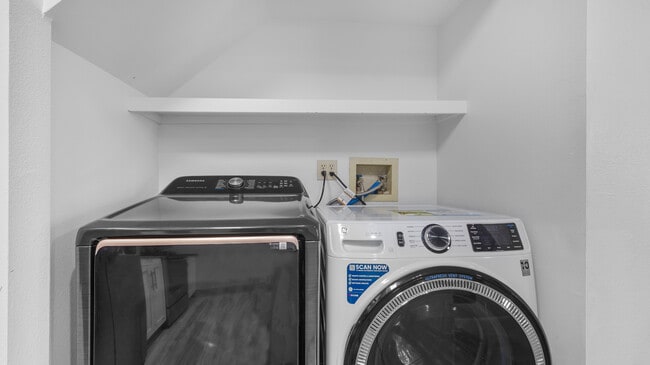 Building Photo - 91-1000-1022 Makaaloa St