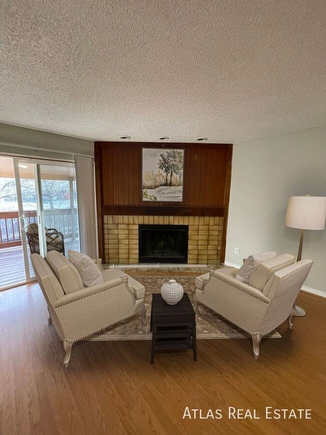 Foto del edificio - 1075 Holli Springs Ln