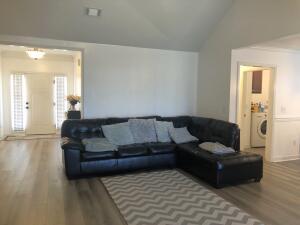 Building Photo - 708 Goodale Dr
