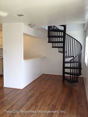 Building Photo - 2602 Pecan Knoll St