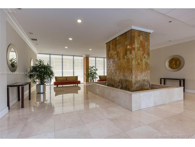 Building Photo - 1901 Brickell Ave