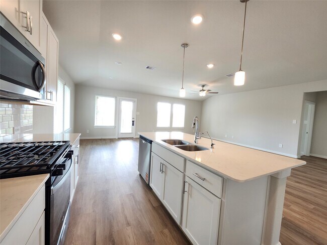 Foto del edificio - 2506 Good Morrow Dr