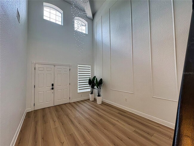 Building Photo - 12912 Forest Hills Dr