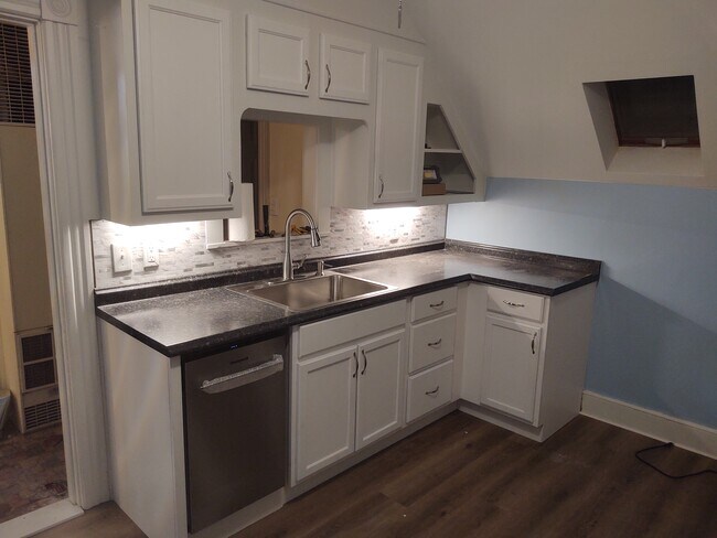 COCINA - 99 Madison St