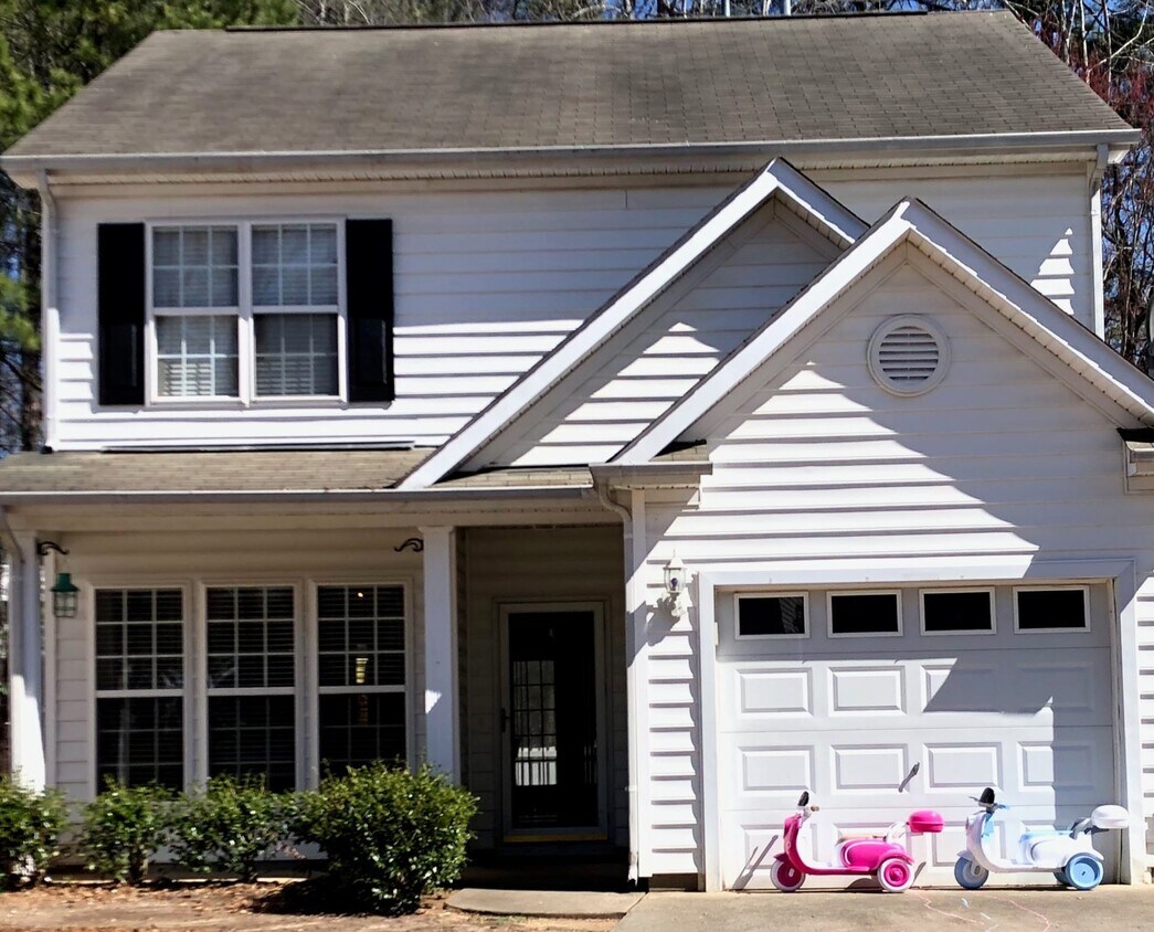 Foto principal - 1409 Crimson Creek Dr