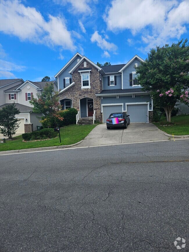 Phillips Place Apartments for Rent with Washer & Dryer Morrisville, NC 1 Rentals