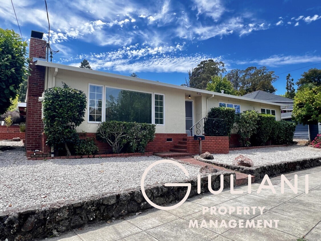 Foto principal - 257 Woodland Ave
