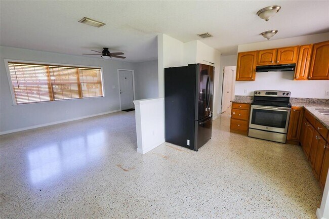 Foto del edificio - 8300 57th St