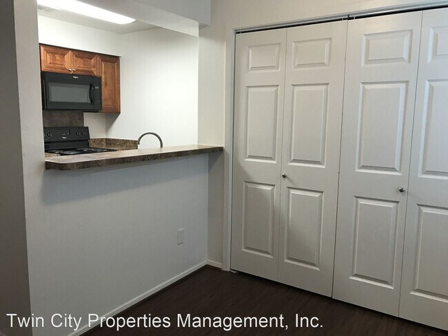 Foto del edificio - 2614 Pecan Knoll St