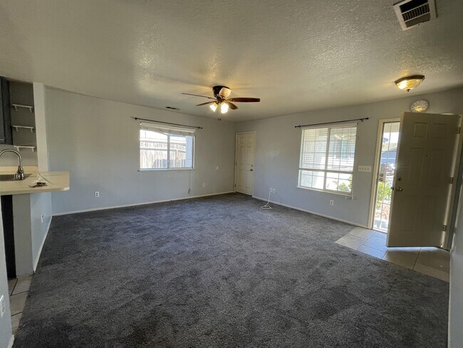 Building Photo - 13295 Aura Ln