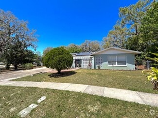 Building Photo - 5741 Westbury Dr