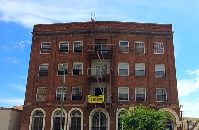 Apartments Near 7th Street