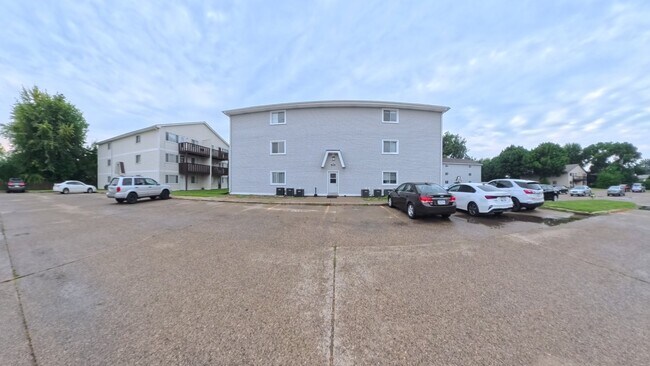 Foto del edificio - 2013 NW Hickory Ln