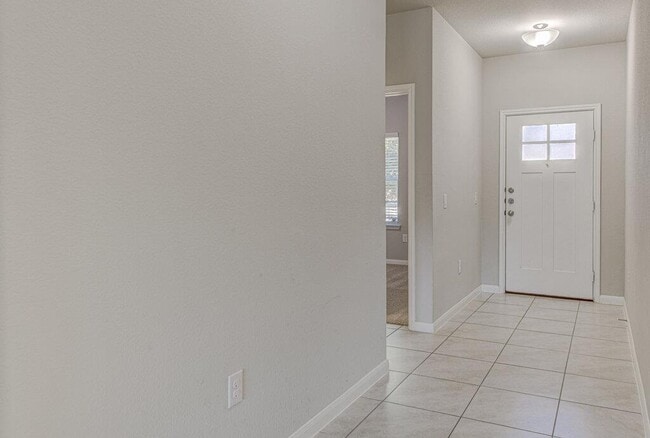 Foto del edificio - 6705 Loretta White Ln