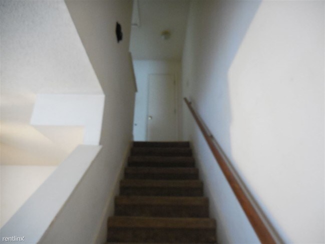Building Photo - 2323 Raleigh Ct