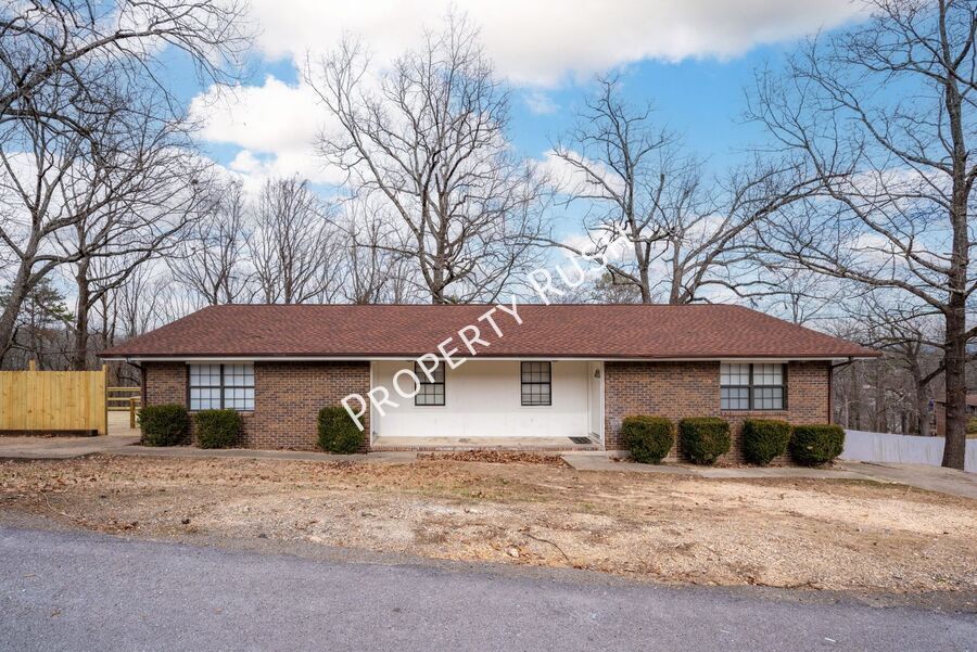 Photo - 340 Alpine Dr.-B