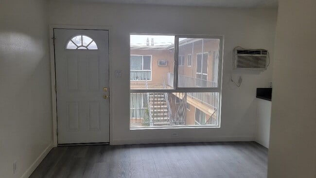 Building Photo - 5950 Fulcher Ave