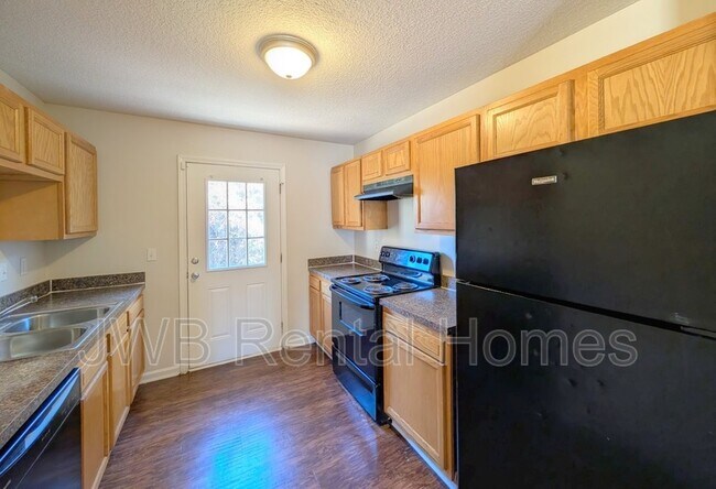 Building Photo - 7538 Hare Ave