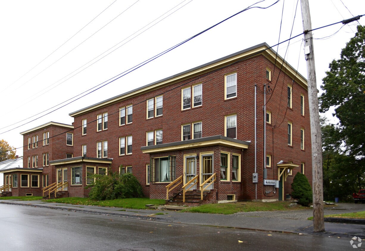 8890 Summer St, Waterville, ME 04901 Apartments in Waterville, ME