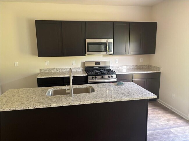 Foto del edificio - 111 Lavender Cir