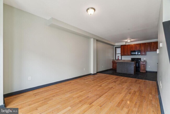 Building Photo - 1930 N Gratz St