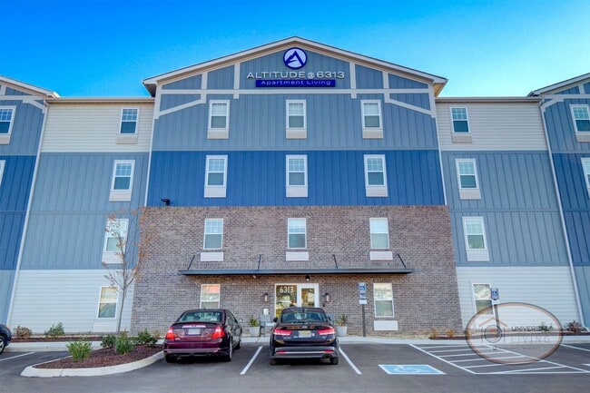 Altitude @ 6313 - Altitude @ 6313 Apartments