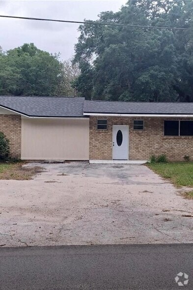 Building Photo - 34825 Cutoff Rd