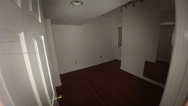 Building Photo - 1341 Meridian Ave