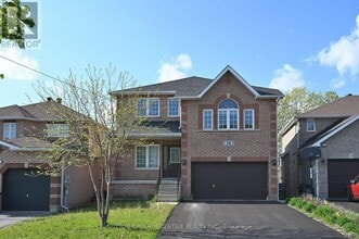 Building Photo - 28 Silvercreek Crescent