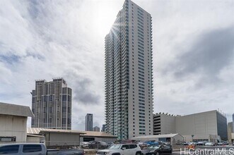 Building Photo - 615 Keawe St