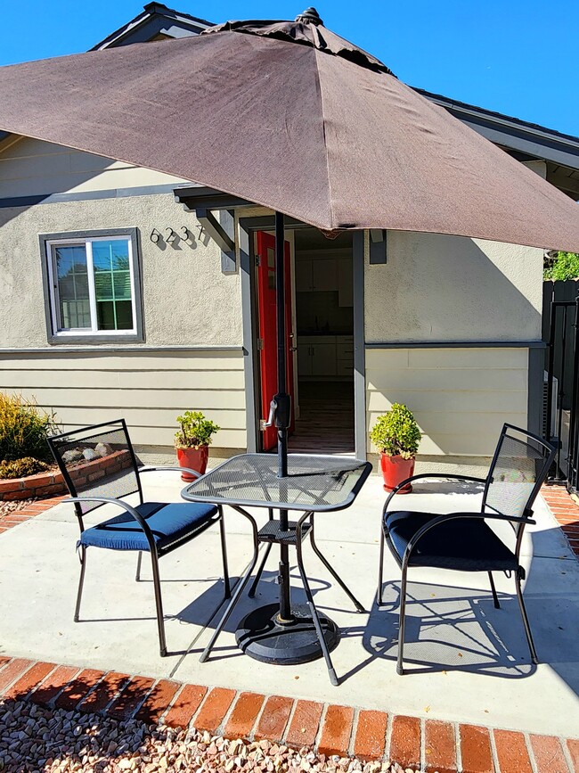 Building Photo - 6235 Aura Ave