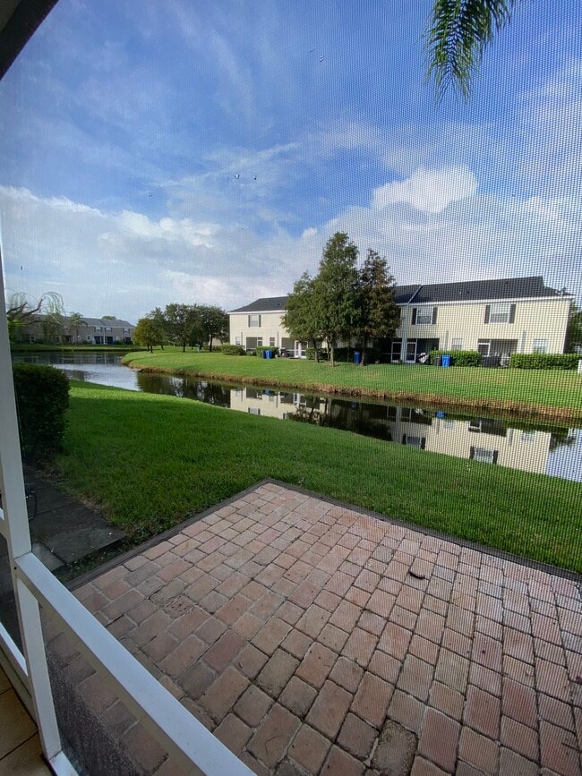 Building Photo - 12319 Country White Cir