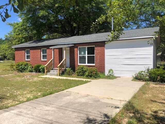 Primary Photo - 6690 Turnpike Rd