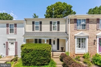 Building Photo - 6014 Martins Landing Ln