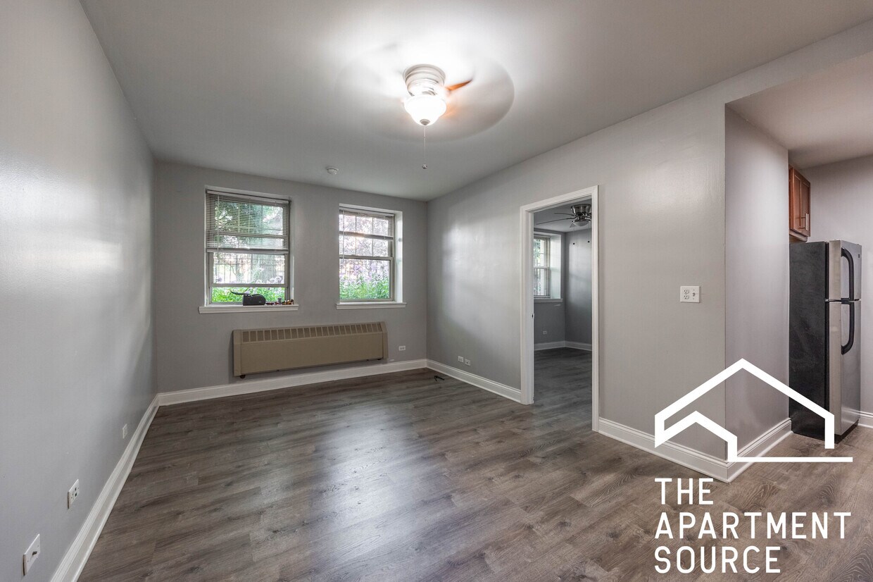 Foto principal - 4031 N Kenmore Ave