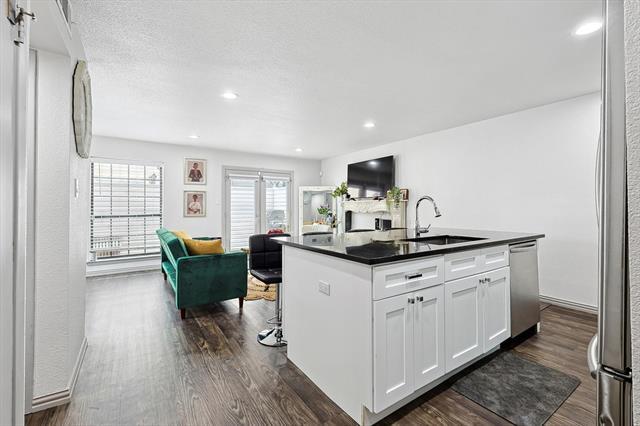 Foto del edificio - 4338 Hartford St
