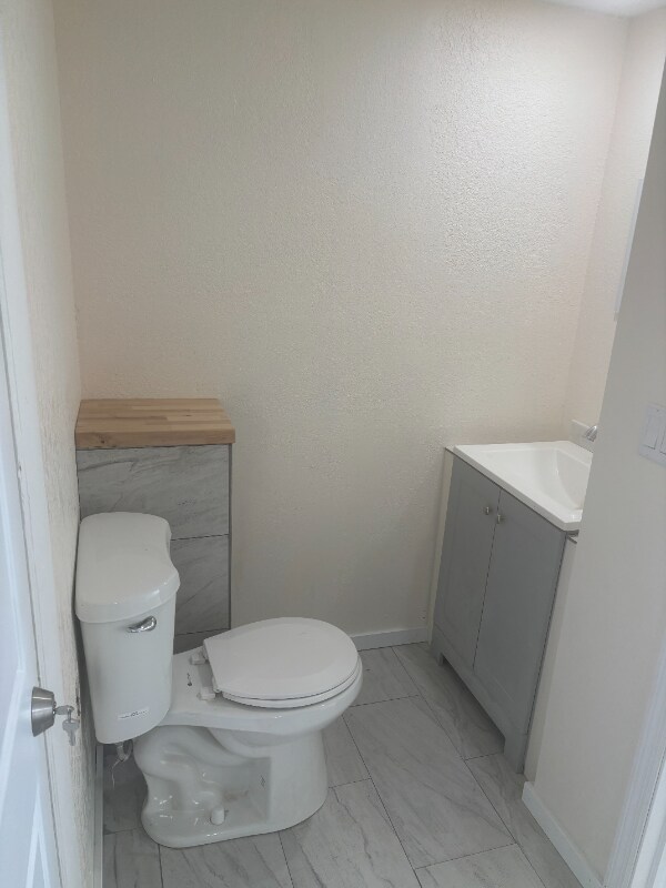 Foto del edificio - 90 W Cowles St