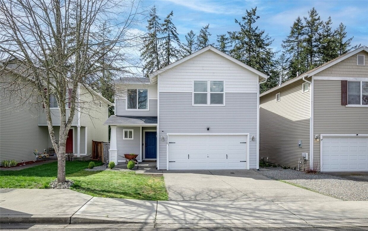 Foto principal - Large 3 bedroom pet friendly home at a gre...