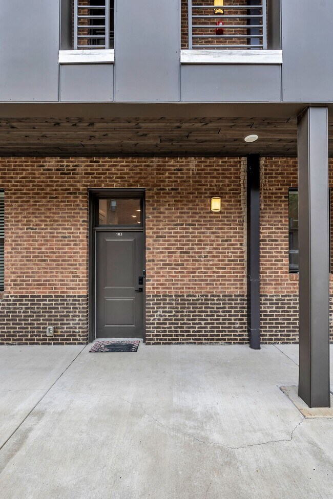 Foto del edificio - 1403 Martin St