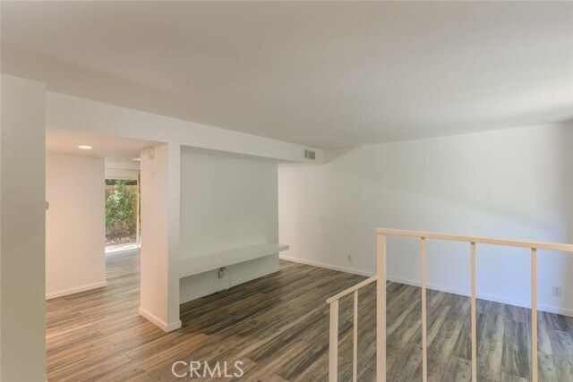 Foto del edificio - 27424 Country Glen Rd