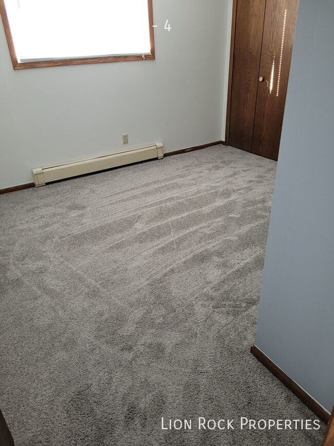 Foto del edificio - 5793 Laverne Cir N