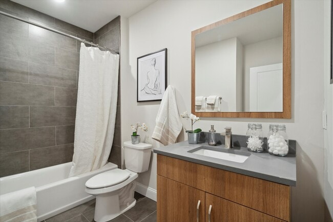 Foto del edificio - 2701 Tulip St