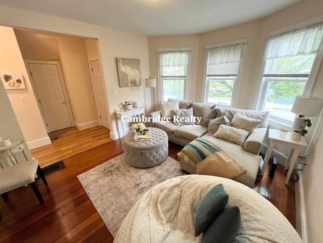 Foto principal - 15 Sargent Ave