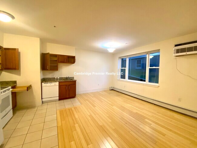Foto del edificio - 500 Pleasant St