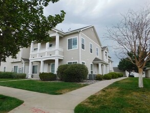 Building Photo - 2464 Thunder Mountain Drive