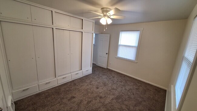 Building Photo - 3044 N 12 St