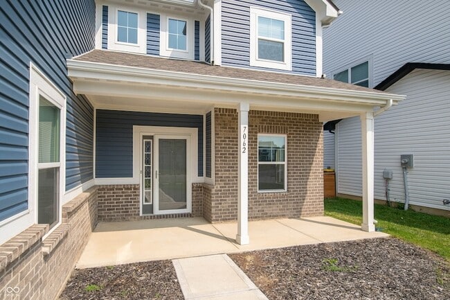 Foto del edificio - 7062 English Oak Dr